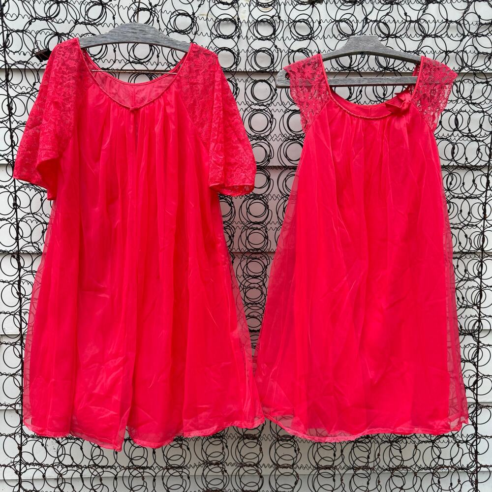 VTG 60s Vanity Fair 2 Layer Red Chiffon Peignoir Robe Nightgown Satin Lace Set S